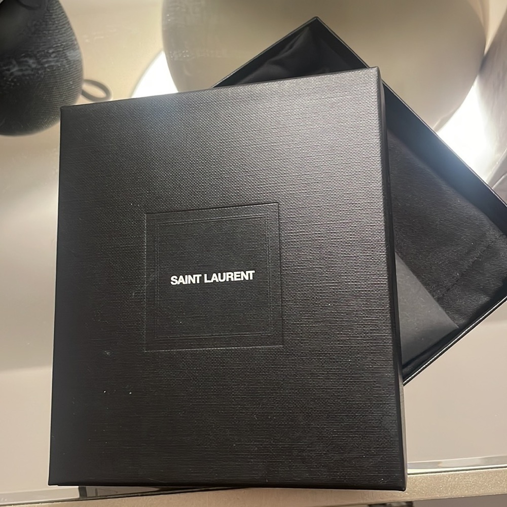 Saint Laurent Zip card holder - Picture 5 of 5